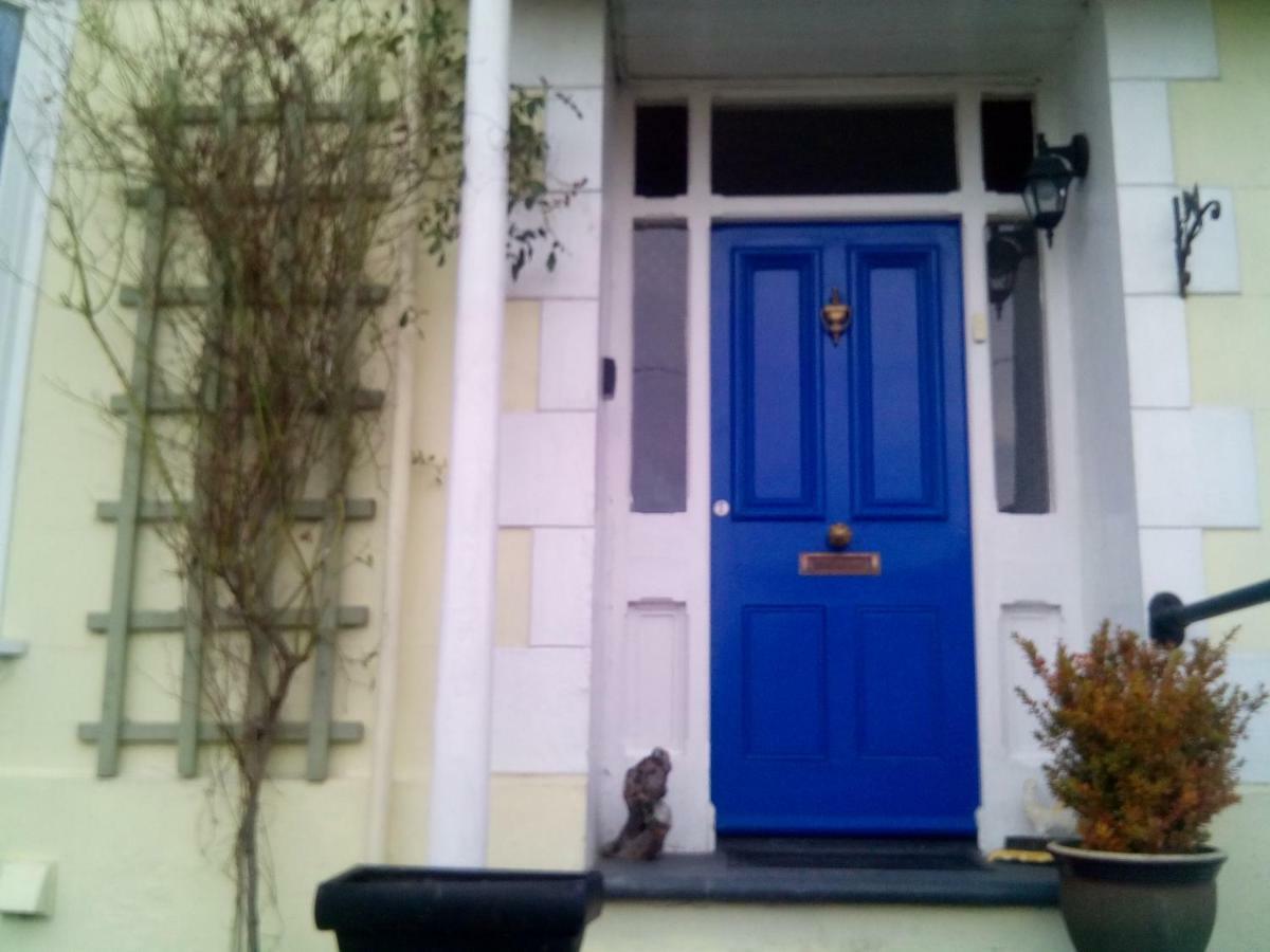 Y Garreg Wen Bed & Breakfast Llanybydder Exterior photo